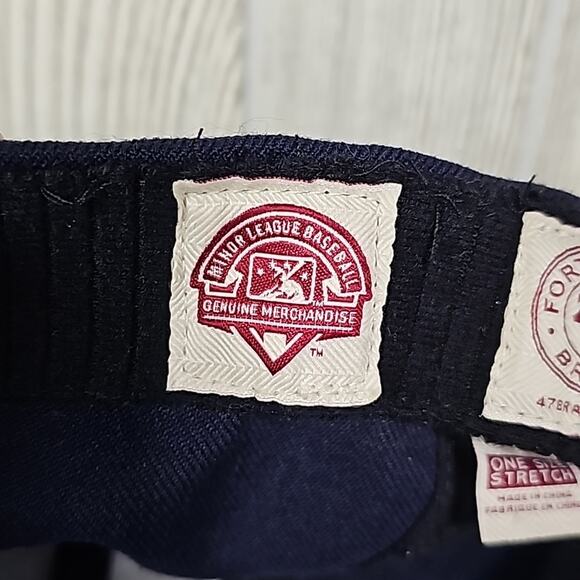 47 Brand Columbus Clippers Navy Blue One Size Stretch Hat - Picture 8 of 8